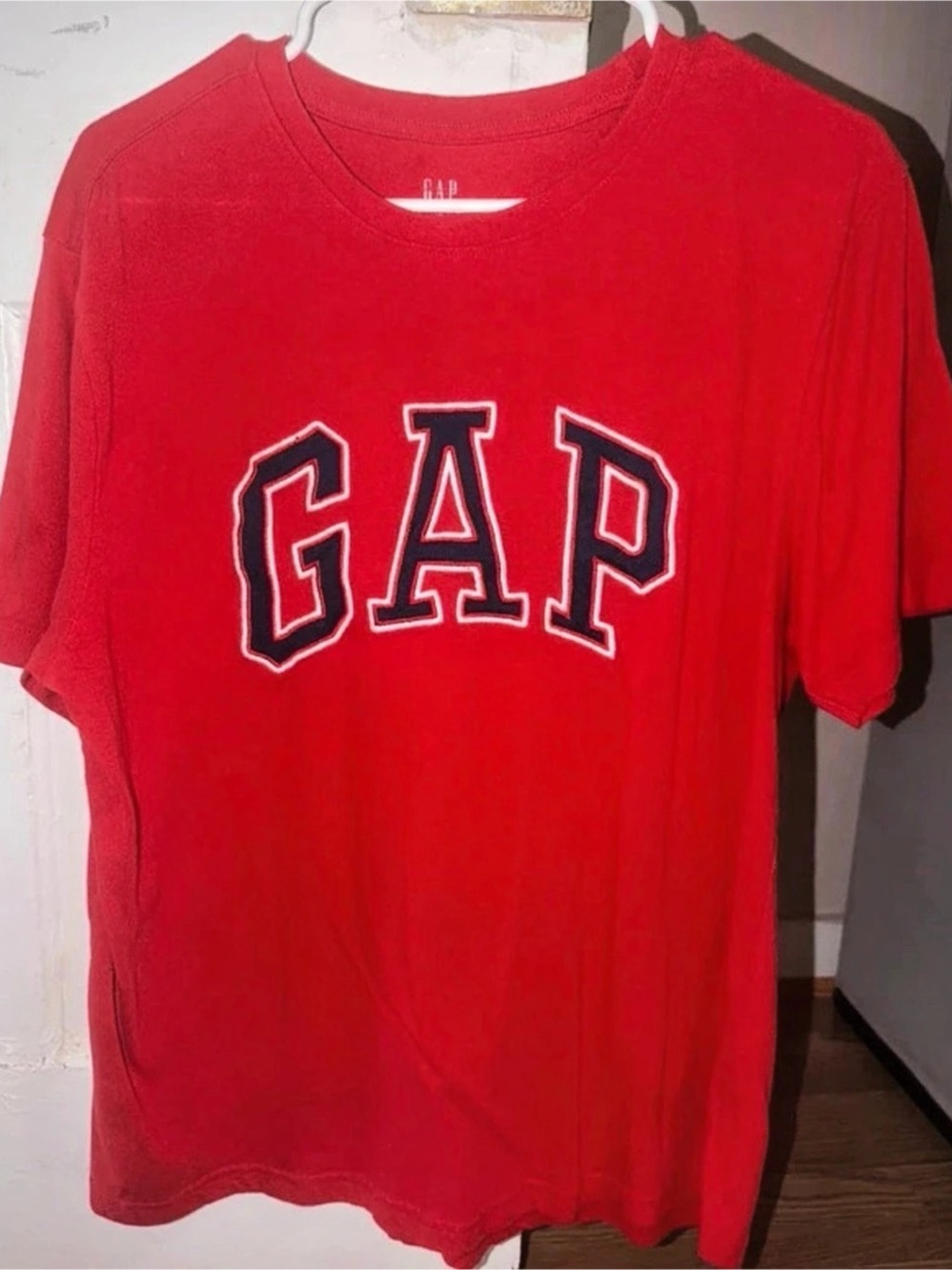 GAP Arch Logo T-Shirt Red Logo Tee
